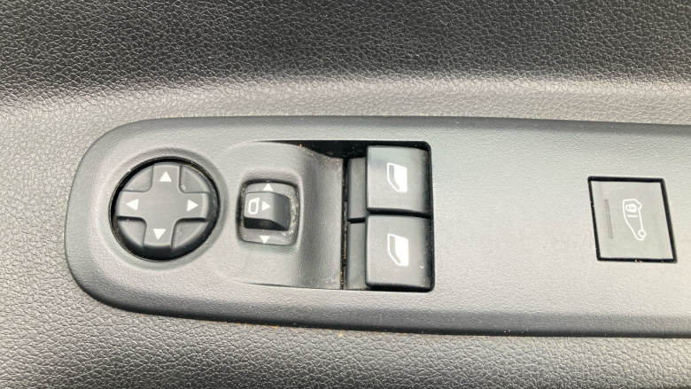 Peugeot Partner Standard Diesel 1000 1.5 BlueHDi 100 Asphalt Van